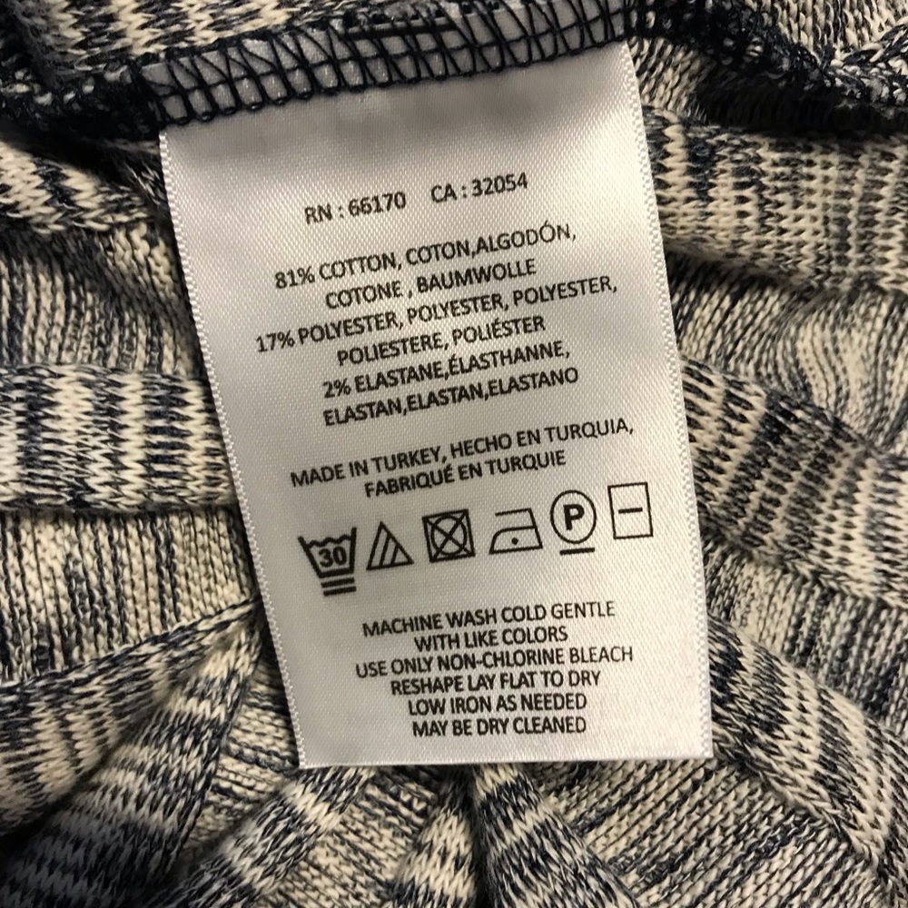 Akemi + Kin • Kaden Ribbed Halter Top - Size L - Picture 6 of 7